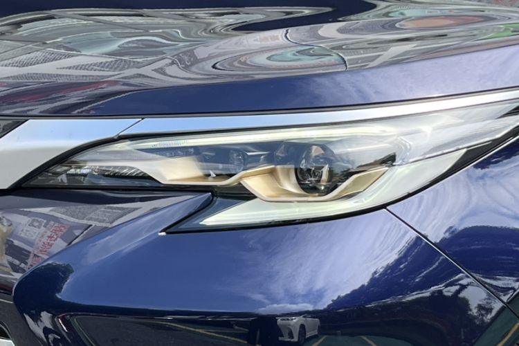 Used Toyota Sienna 2024 2.5L Hybrid Platinum Edition
