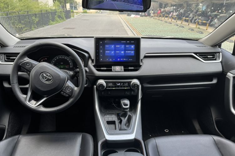 Used Toyota RAV4 2021 2.0L CVT Two-Wheel Drive Fashion PLUS Edition