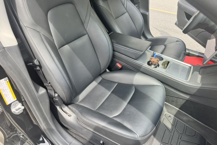 Used Tesla Model 3 2022 Rear-Wheel-Drive Version Right Front Seat