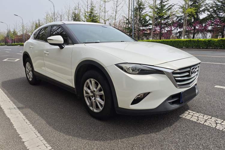 Used Mazda CX-4 2018 2.0L Automatic Two-Wheel Drive Blue Sky Exploration Version China V Standard Exterior 5