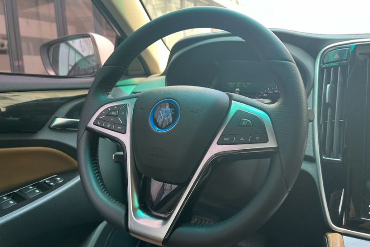 Used BYD Qin New Energy 2017 1.5T Luxury Model