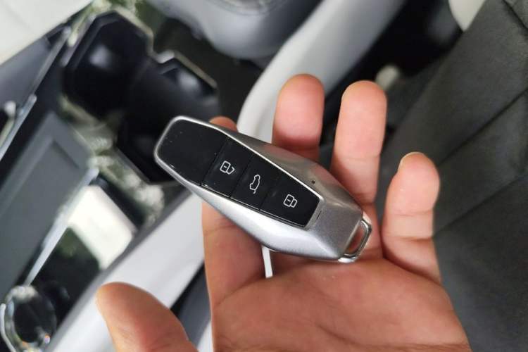 Used iCAR 03 2024 501km Four-wheel Drive Long-range Intelligent Driving Edition