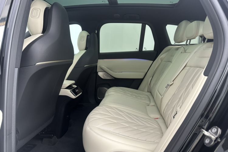 Used Nio ES6 2025 75 kWh Interior 3