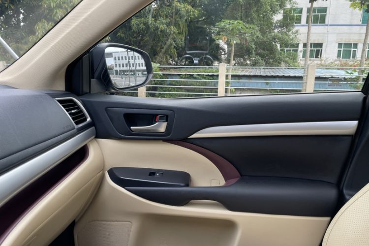 Used Toyota Highlander 2015 2.0T Four-Wheel Drive Luxury Edition 7-Seater