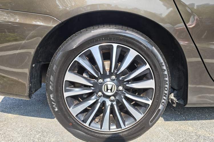 Used Honda Crider 2015 1.8L Automatic Flagship Edition
