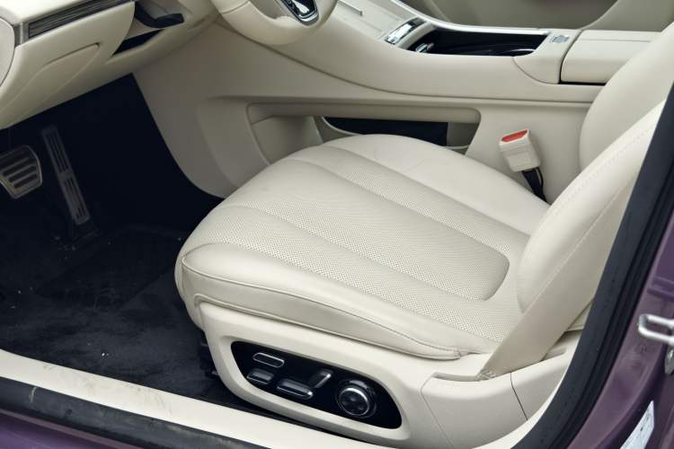 Used Hima Luxeed S7 2024 Pro Rear-Drive Long-Range Version Left Front Seat