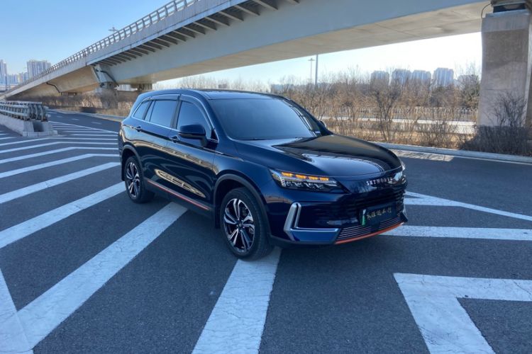 Used Skyworth HT-i 2023 1.5L PHEV 115KM ZhiLong Version