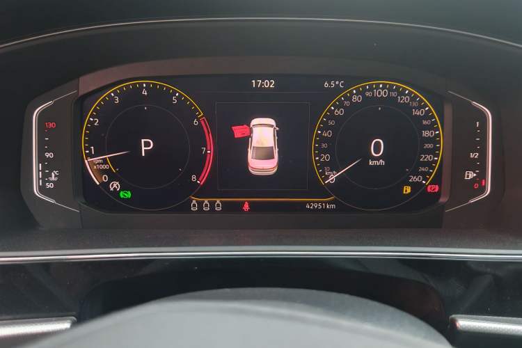 Used Volkswagen Passat 2022 330TSI Starry Elite Edition Odometer Close Up