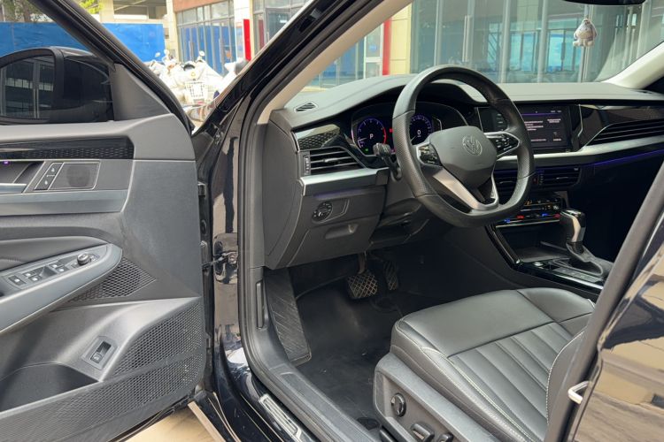 Used Volkswagen Passat 2023 Revised 330TSI Elite Edition Driver Seat