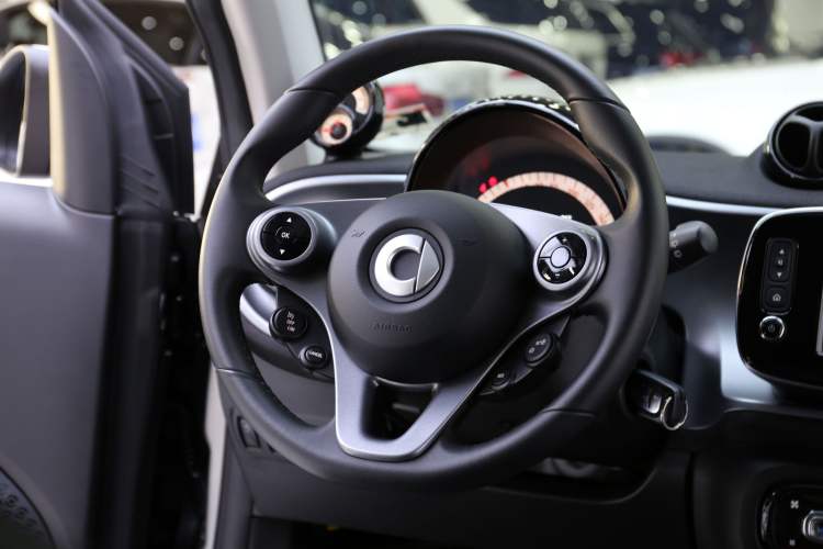 Used smart fortwo 2018 0.9T 66kW Hardtop Pioneer Edition China V Emission Standard