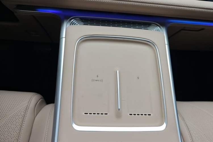 Used XPeng G6 2025 625 Long-Range Max Flagship Edition Exterior 10