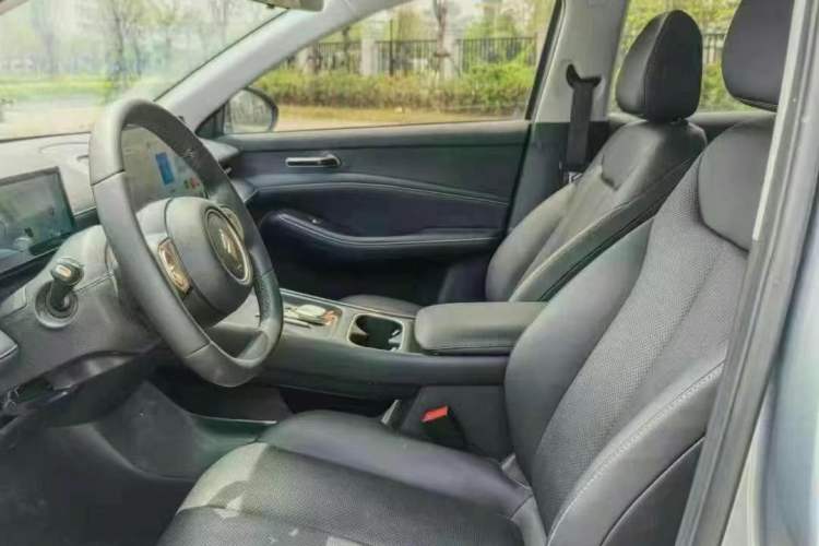 Used Baojun Yunhai 2024 140km Plug-in Hybrid Version