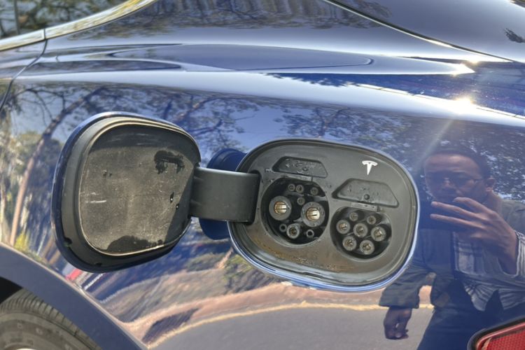 Used Tesla Model S 2017 S 75D Standard Range Edition Exterior 5