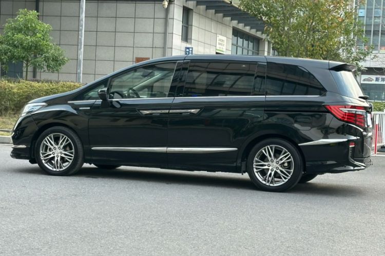 Used Honda Elysion 2019 2.0L Hybrid Luxury Edition