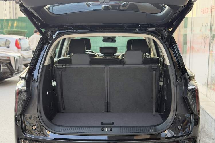 Used Hongqi HS7 PHEV 2024 2.0T PHEV Four-Wheel Drive Flagship Edition 7 Seats Trunk