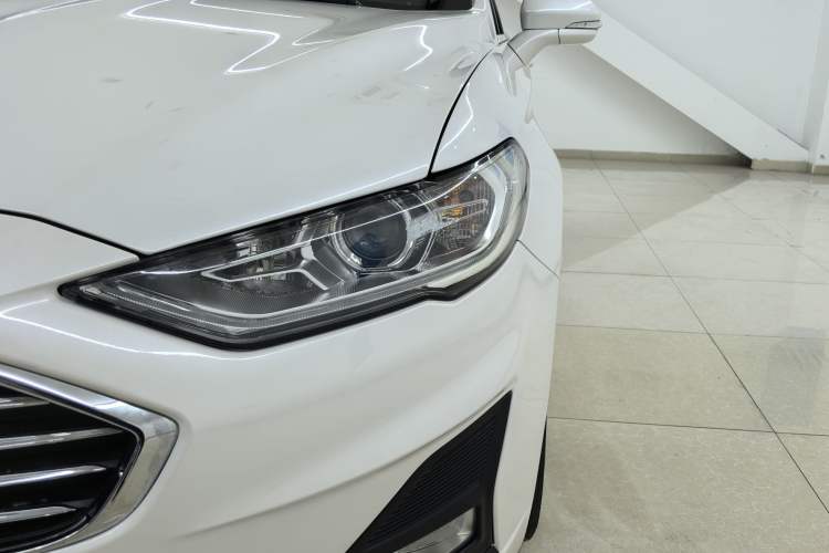 Used Ford Mondeo 2018 EcoBoost 180 Smart Control Fashion Model China V Standard
