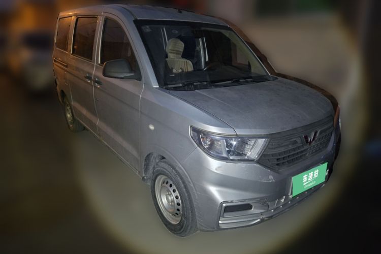 Used Wuling Hongguang V 2019 1.5L Base Version China VI LAR