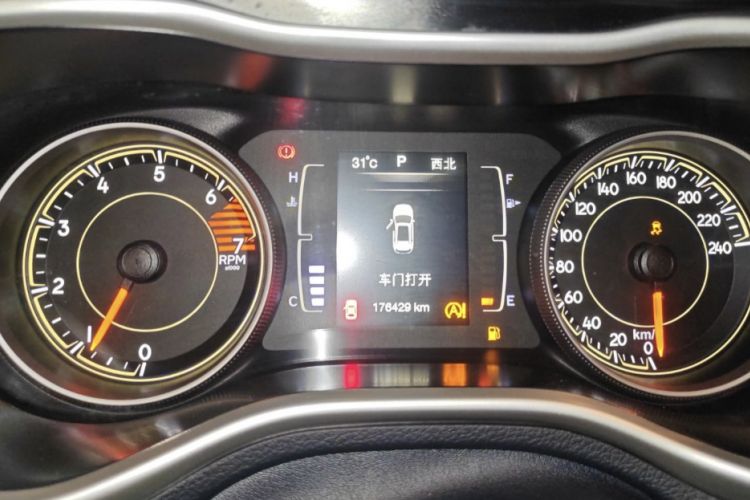 Used Jeep Cherokee 2016 2.4L Leading Edition