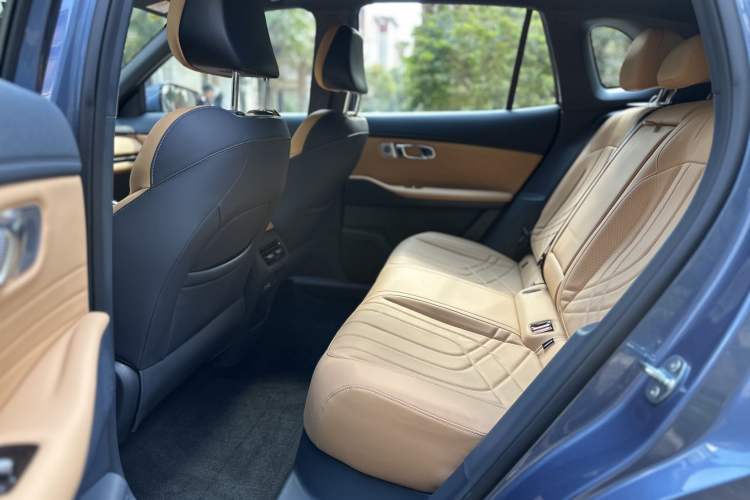 Used Geely Galaxy Galaxy Xingjian 7 EM-i 2025 120km Flagship Edition