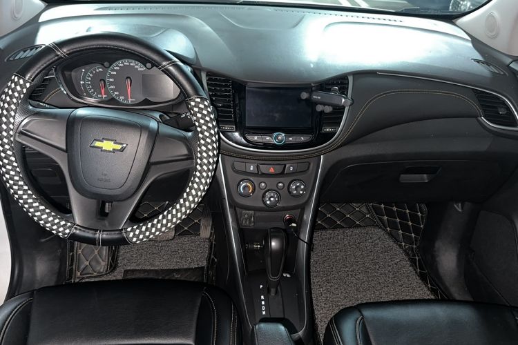 Used Chevrolet Trax 2018 330T Automatic Two-Wheel Drive Elite Model
