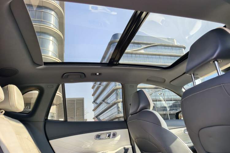 Used Geely Galaxy Xingjian 7 EM-i 2025 120km Exploration+ Version Headliner