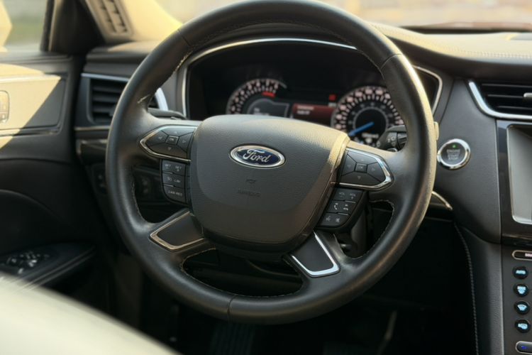 Used Ford Taurus 2018 EcoBoost 245 Premier Edition China V Standard