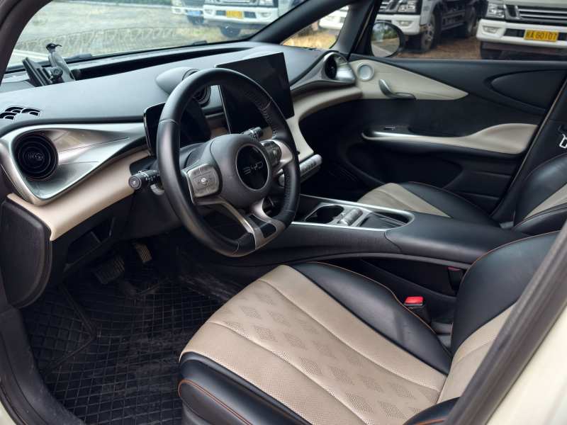 Used BYD Dolphin 2025 420km Fashion Edition — 40