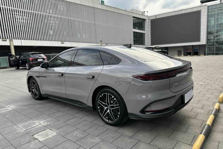 Used BYD Han 2025 EV Intelligent Driving Version 701KM Prestige Model
