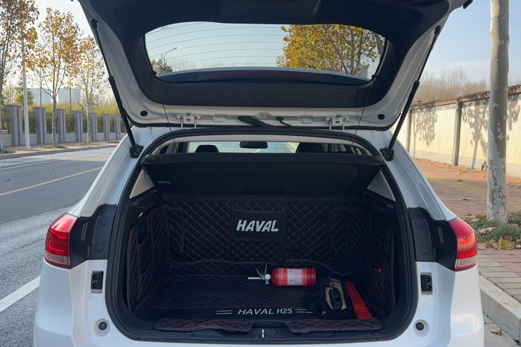 Used Haval H2s 2018 Red-Label 1.5T Dual-Clutch ZhiShang Model