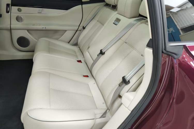 Used Hima S9T 2025 Model Range-Extended Ultra Long-Range Version Interior 4