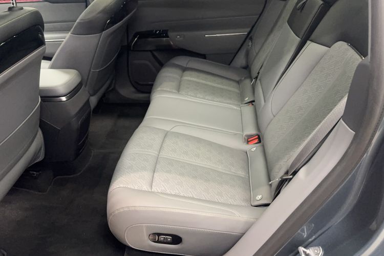 Used Zeekr 7X 2025 75 kWh Rear-Wheel Drive Intelligent Driving Version
