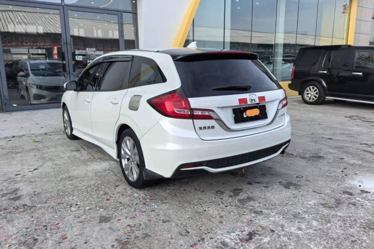 Used Honda Jade 2017 1.8L Automatic Classic Edition 5 seats
