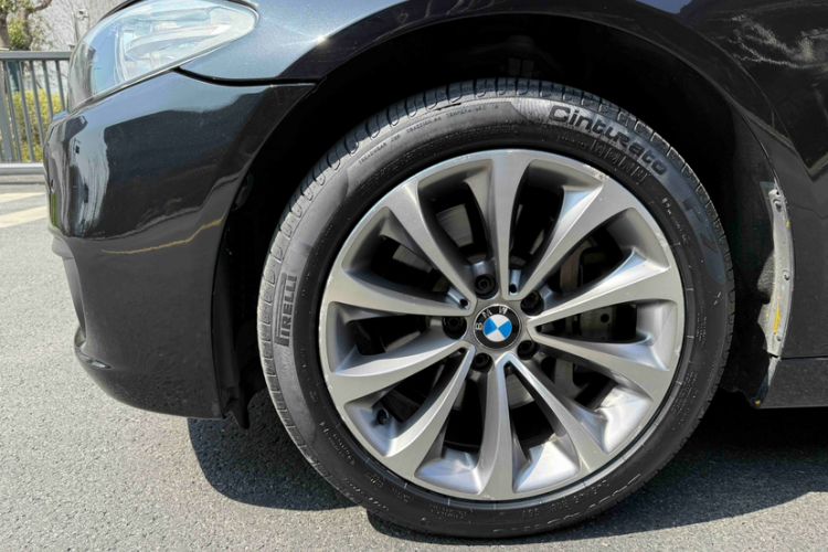 Used BMW 5 Series 2014 528Li Leading Model