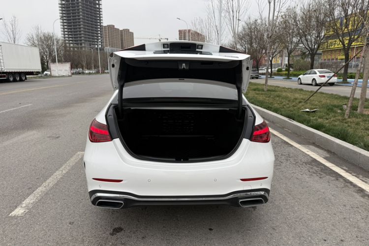 Used Mercedes-Benz C-Class 2023 C 200 L Sport Edition Interior 9