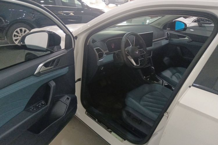 Used Volkswagen Tharu 2023 300TSI Two-Wheel-Drive Moon Luxury Edition