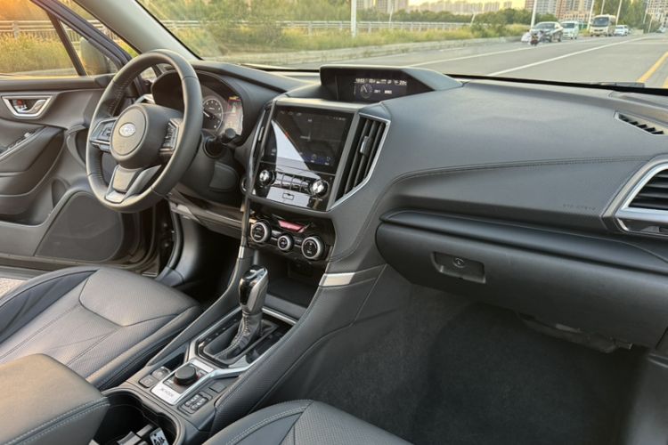 Used Subaru Forester 2019 2.0i Luxury Edition EyeSight
