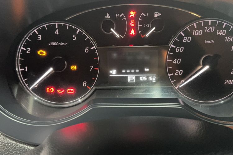 Used Nissan Tiida 2016 1.6L CVT Cool Dynamic Edition