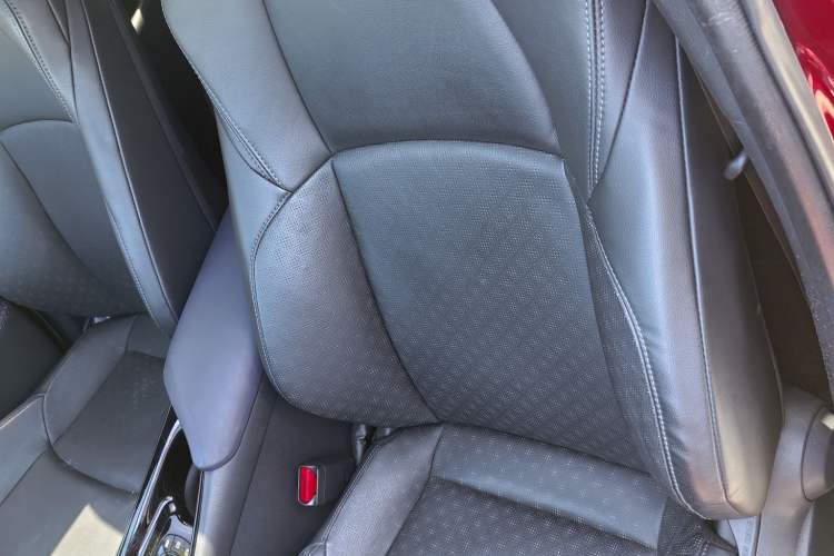 Used Toyota IZOA 2018 2.0L Yichi Edition China V Standard