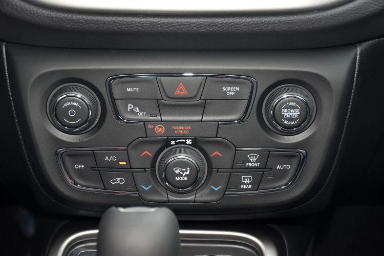 Used Jeep Compass 2017 200T Automatic Family Edition