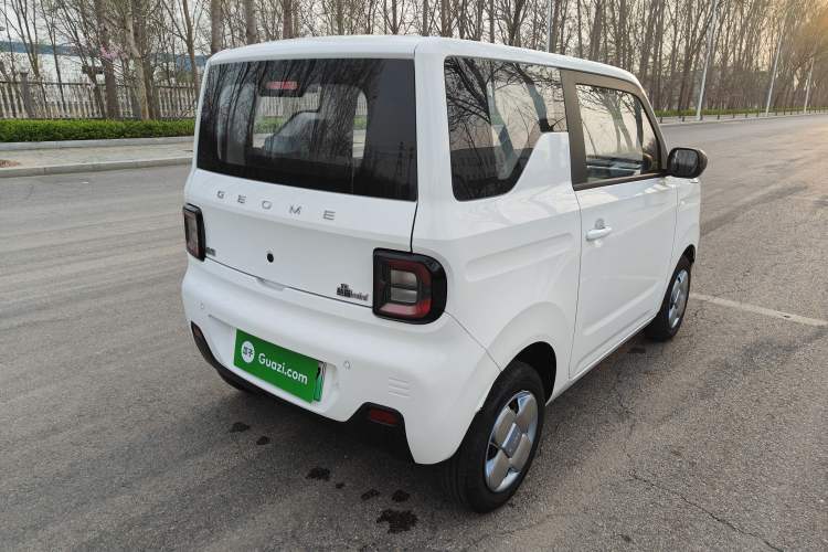 Used Geely Galaxy Panda 2024 Panda Mini 200km Endurance Bear Exterior 4