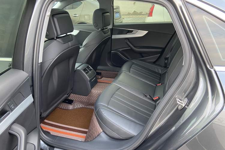 Used Audi A4L 2022 40 TFSI Fashion Dynamic Model