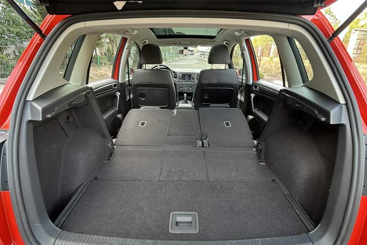 Used Volkswagen Golf Sportsvan 2018 230TSI Automatic Trend Edition