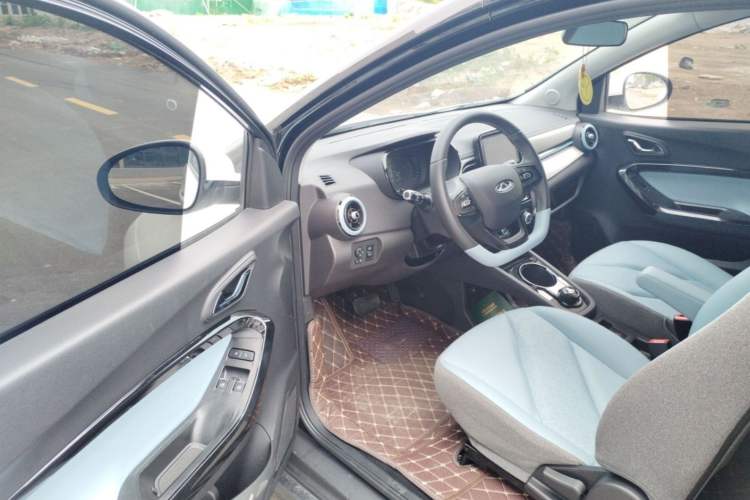 Used Chery New Energy Little Ant 2022 Revised Version Sweet Pink Edition Half-Sugar Version Lithium Iron Phosphate 30.7 kWh 30 kW 301 km