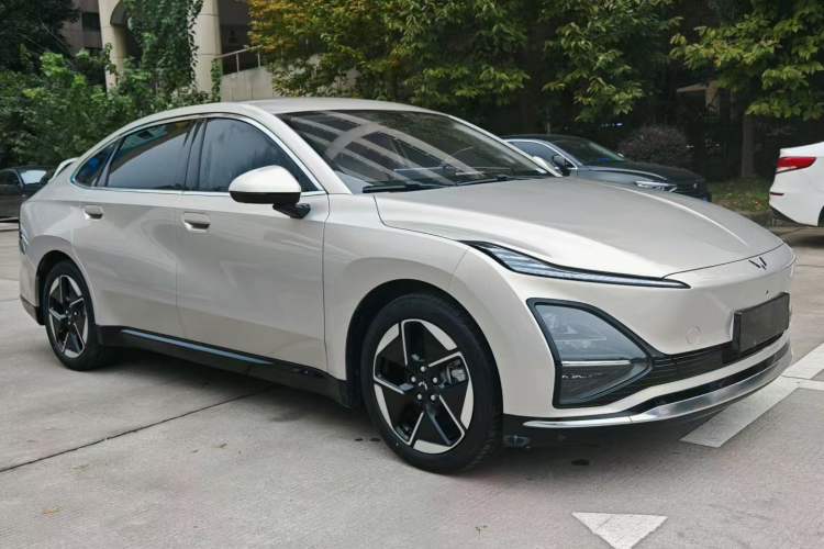 Used Wuling Xingguang 2024 Co-Creation Edition 510 Advanced Model
