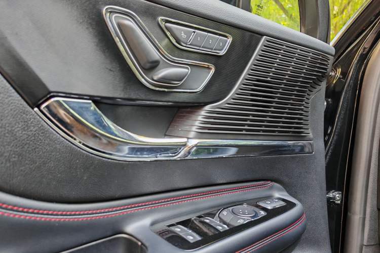 Used Lincoln Corsair 2020 2.0T Two-Wheel-Drive Black Knight Limited Edition