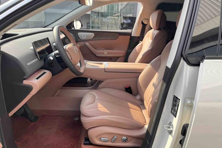 Used Leapmotor C11 2026 Range-Extended 300 LiDAR Prestige Edition
