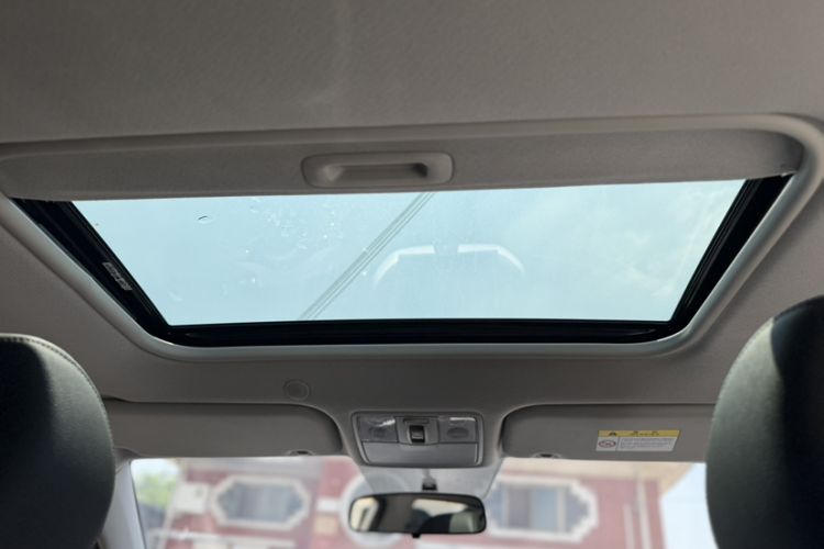 Used Kia kx1 Stonic 2026 Model 1.4L Sunroof Edition
