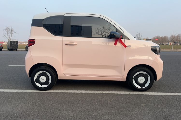 Used Wuling Hongguang MINIEV 2021 Macaron Premium Model – Lithium Iron Phosphate

