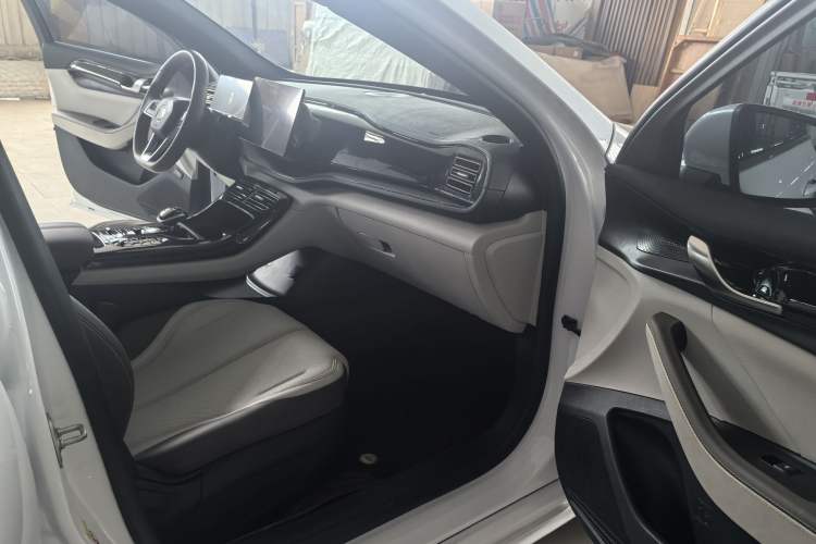 Used BYD Qin PLUS 2023 Champion Edition DM-i 55KM Leading Model
