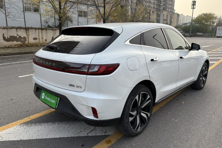 Used SERES SF5 2021 Four-Wheel Drive Freedom Expedition Edition
